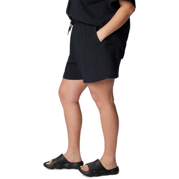 Columbia Plus Size Holly Hideaway Cotton Breezy Shorts, Black, 1X - Picture 3 of 4